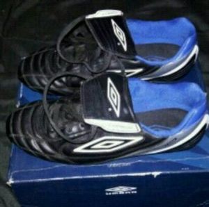 Umbro Men's Cleats